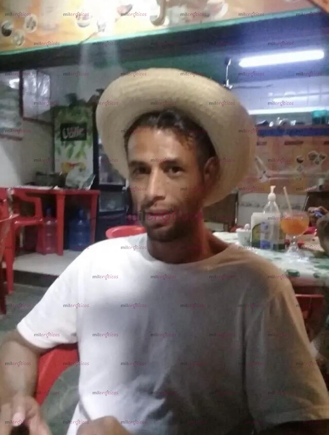FOTOS DE VERGON COMPLACIENTE DISPUESTO A CUMPLIR TUS DESEOS Y FANTASIAS