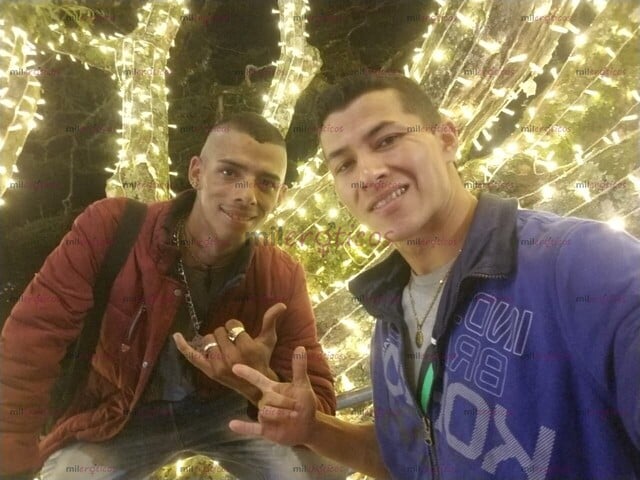 FOTOS DE EXCELENTE SERVICIO! MORENO Y BLACO VERSATILES VERGONES MORBOSOS LISTOS PARA COMP