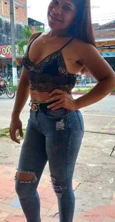 FOTOS DE MORENITA ATREVIDA DISPUESTA A TODO MUY COMPLACIENTE ERIKA PARA SERVIRTE