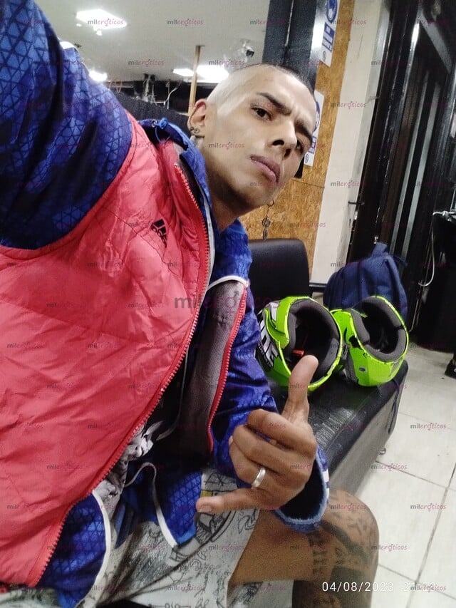 FOTOS DE EXCELENTE SERVICIO! MORENO Y BLACO VERSATILES VERGONES MORBOSOS LISTOS PARA COMP