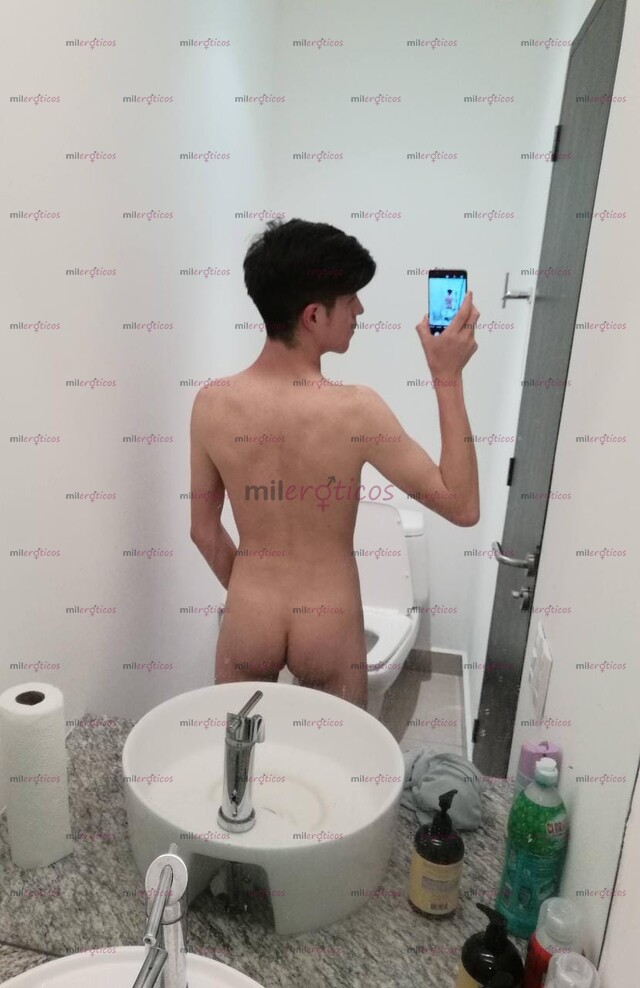 FOTOS DE ¿BUSCAS UN TWINK PASIVO MUY CALIENTE Y COMPLACIENTE?