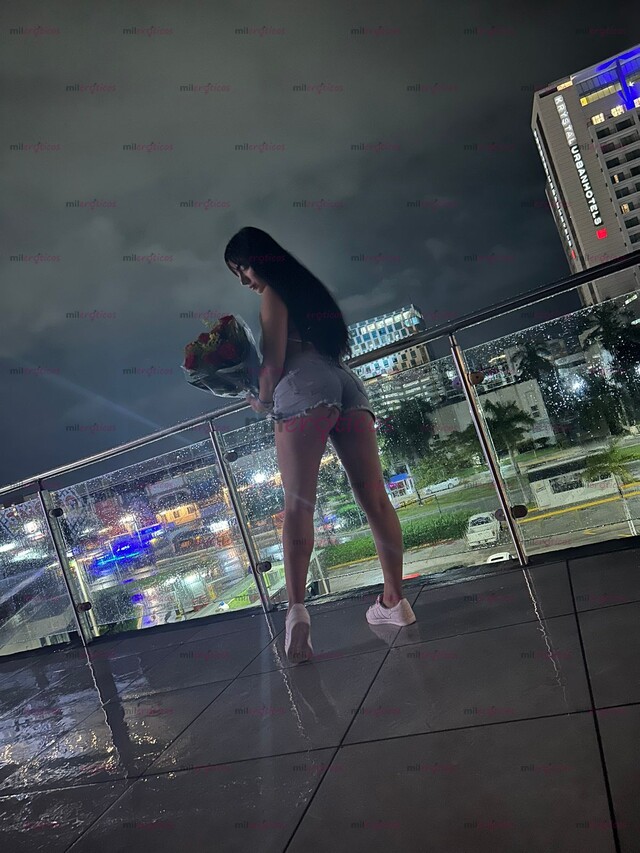 FOTOS DE PELINEGRA LA MÁS MAMADORA Y ORGÁSMICA LISTA PARA TRATARTE RICO