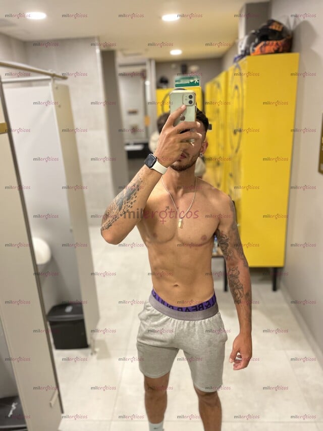 FOTOS DE VENEZOLANO MASCULINO ATLÉTICO MUY DISCRETO