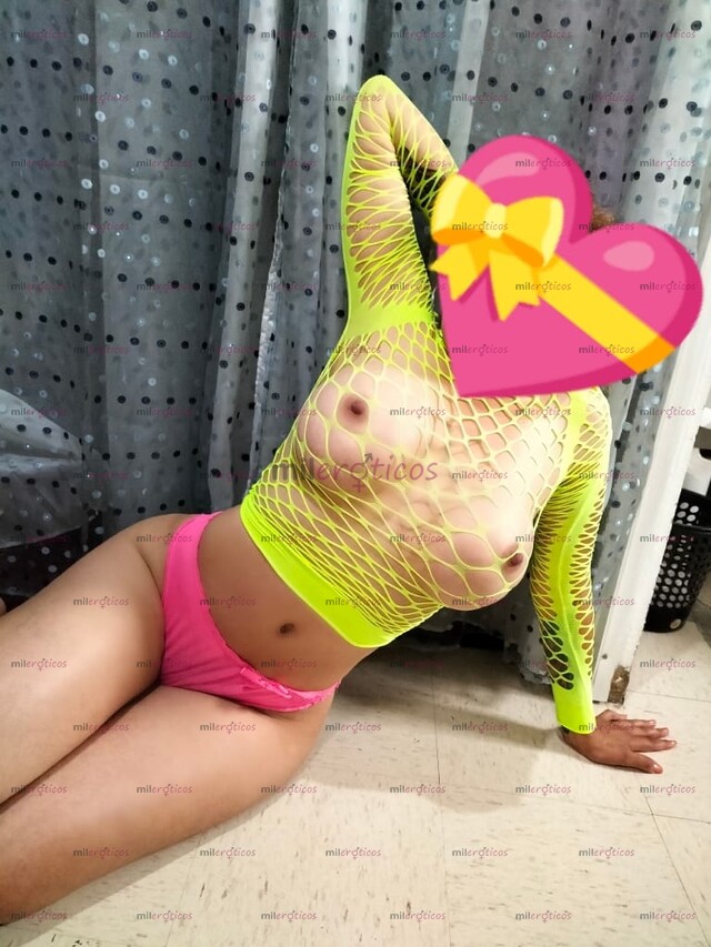 FOTOS DE MUJER SUPER SABROSA ,CON CADERAS Y RICO CUERPO .