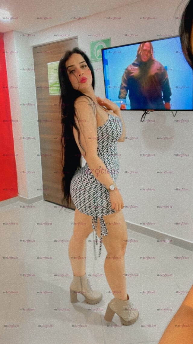 FOTOS DE LA MUÑECA DE PORCELANA HERMOSA ROSTRO UNICO OJITOS VERDE CUERPO DE DIOSA VEN..