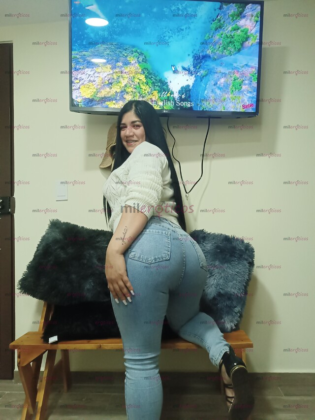 FOTOS DE HAZME TUYA QUIERO SER ESCLAVA DE TUS DESEOS