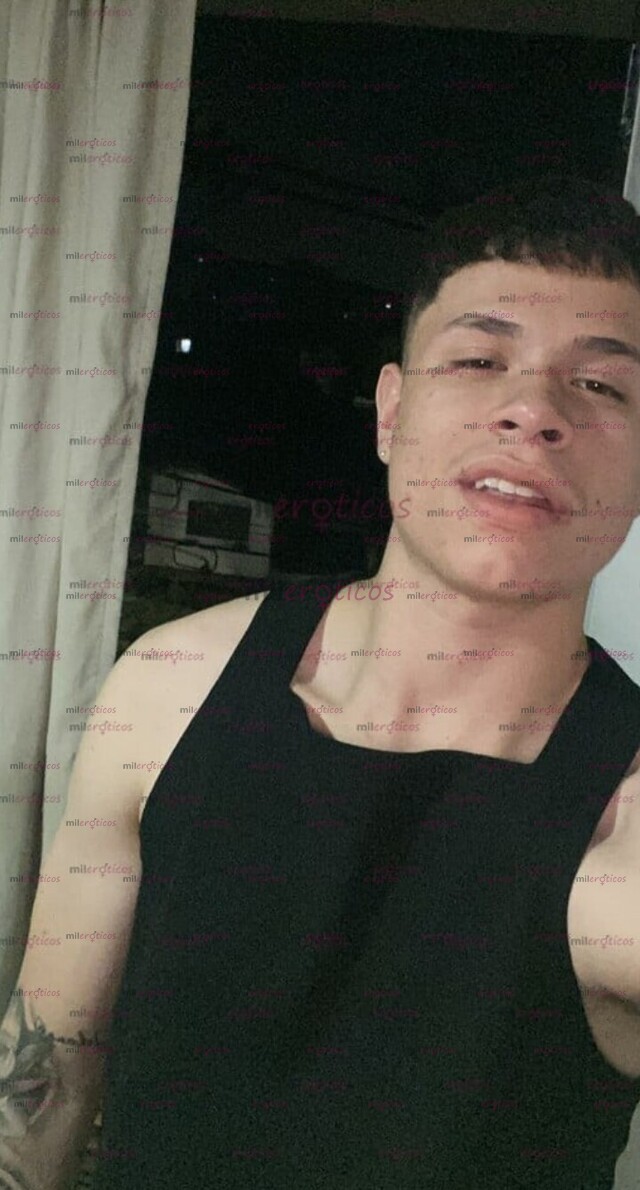 FOTOS DE APUESTO JOVEN ITALIANO DE 18 AÑOS ESTAS DISPUEST PARA UN DELI MASAJE EROTICO