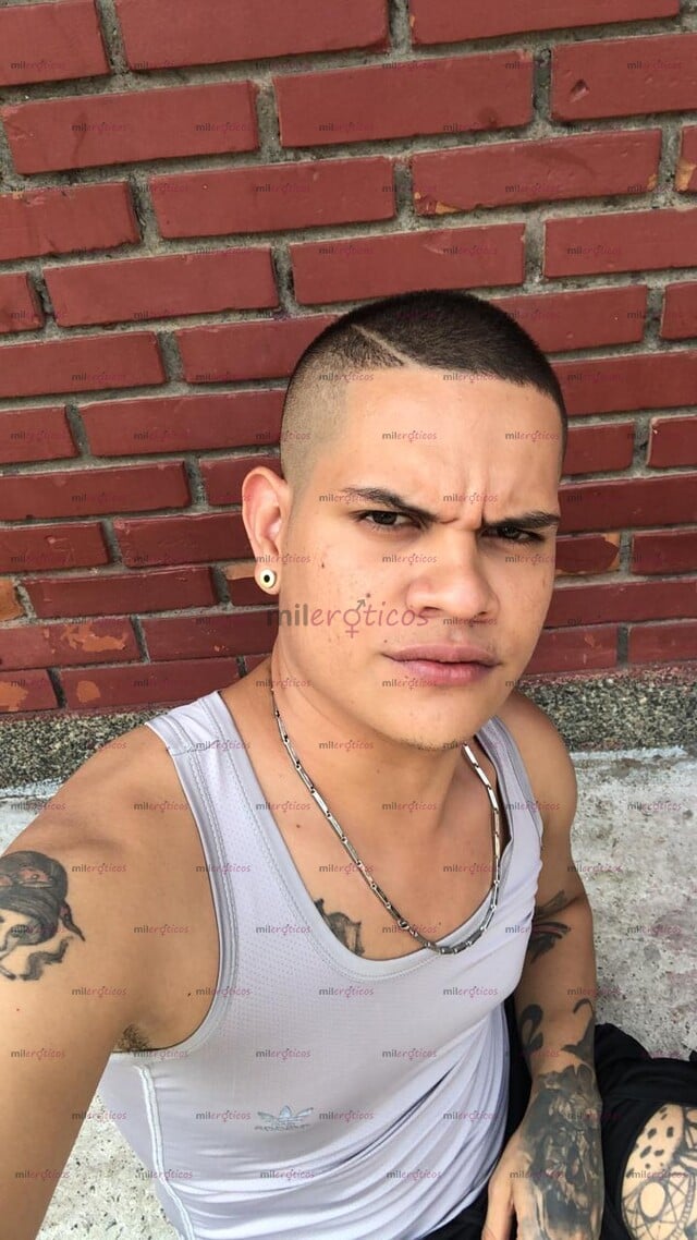 FOTOS DE SOY UN CHICO DE MENTE ABIERTA , DISPONIBLE LAS 24 HORAS 7 CONTÁCTAME