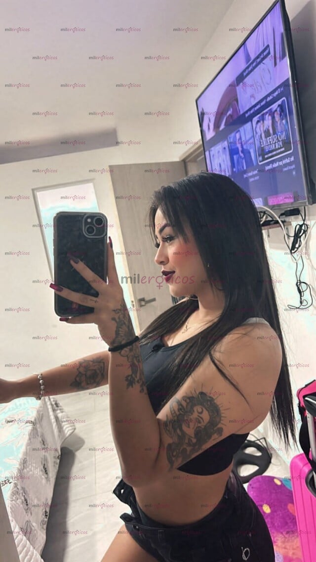 FOTOS DE HOLA MIS AMORES MI NOMBRE ES MIA SOY PAISA TENGO 20 AÑOS.