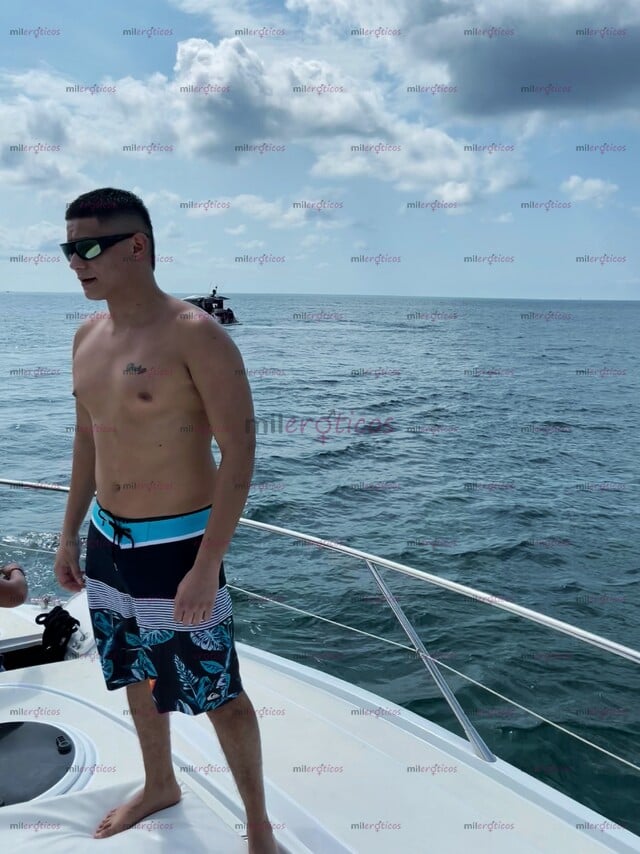 FOTOS DE HOMBRE SERIO VARONIL DELGADO TONIFICADO VERGA GRANDE Y GORDA 21 CM