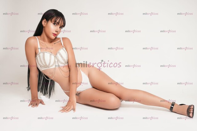 FOTOS DE CARISMÁTICA Y COMPLACIENTE NINFONMANITA FLAQUITA