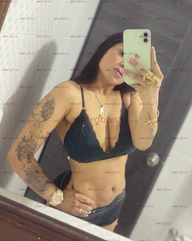 FOTOS DE HERMOSA CHICA CON CURVAS DE INFARTO CONTENIDO Y PRESENCIAL