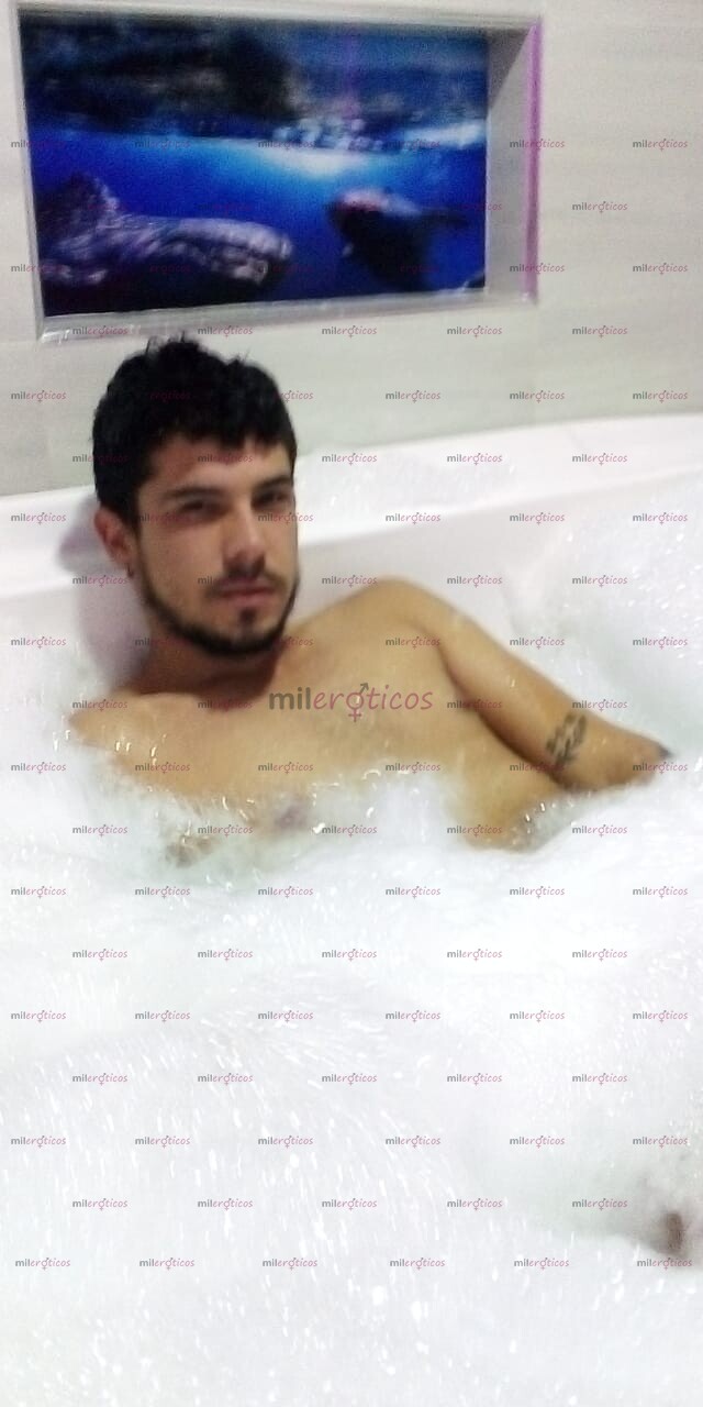 FOTOS DE VENEZOLANO PASIVO COMPLACE LAS 24HRS KENNEDY