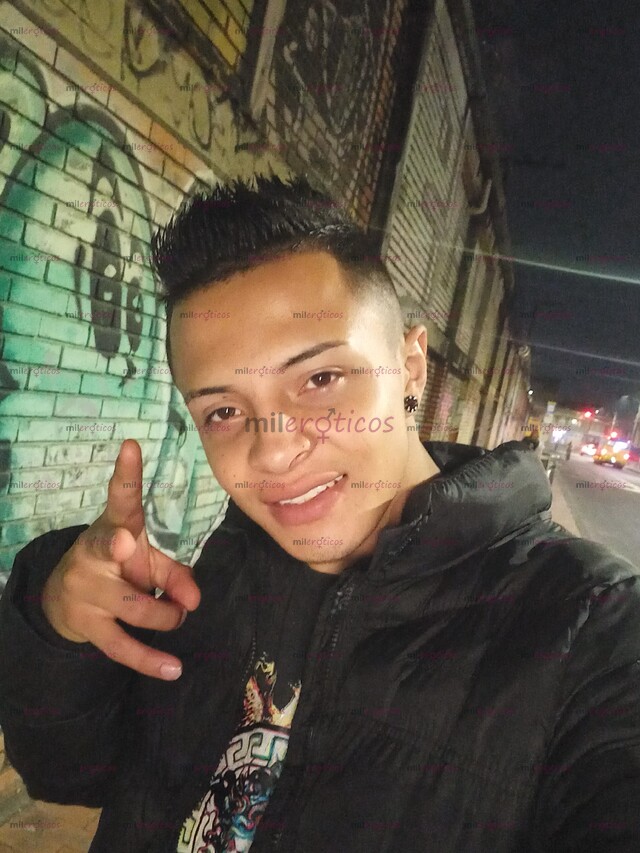 FOTOS DE ESTOY AQUÍ PARA PASARLA RICO Y PROBAR COSAS NUEVAS ANÍMATE A SALIR DE LA RUTINA