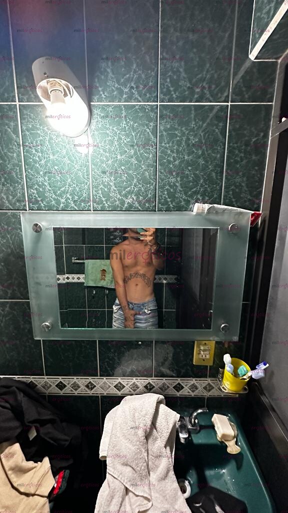 FOTOS DE JOVEN HETERO DE GUADALAJARA AQUÍ NADIE ME CONOCE