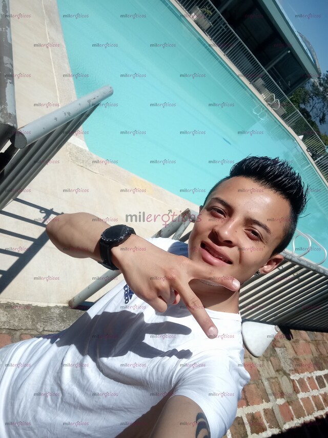 FOTOS DE SOY UN CHICO JOVEN DISCRETO Y EXTROVERTIDO ESTOY AQUÍ PARA PASARLA DELICIOSO