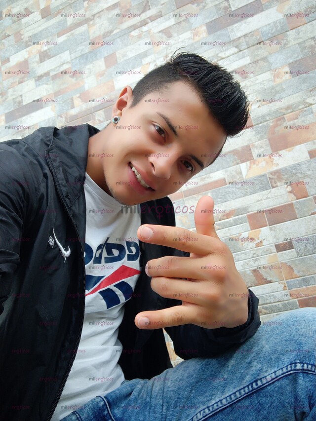 FOTOS DE SOY UN CHICO JOVEN DISCRETO Y EXTROVERTIDO ESTOY AQUÍ PARA PASARLA DELICIOSO