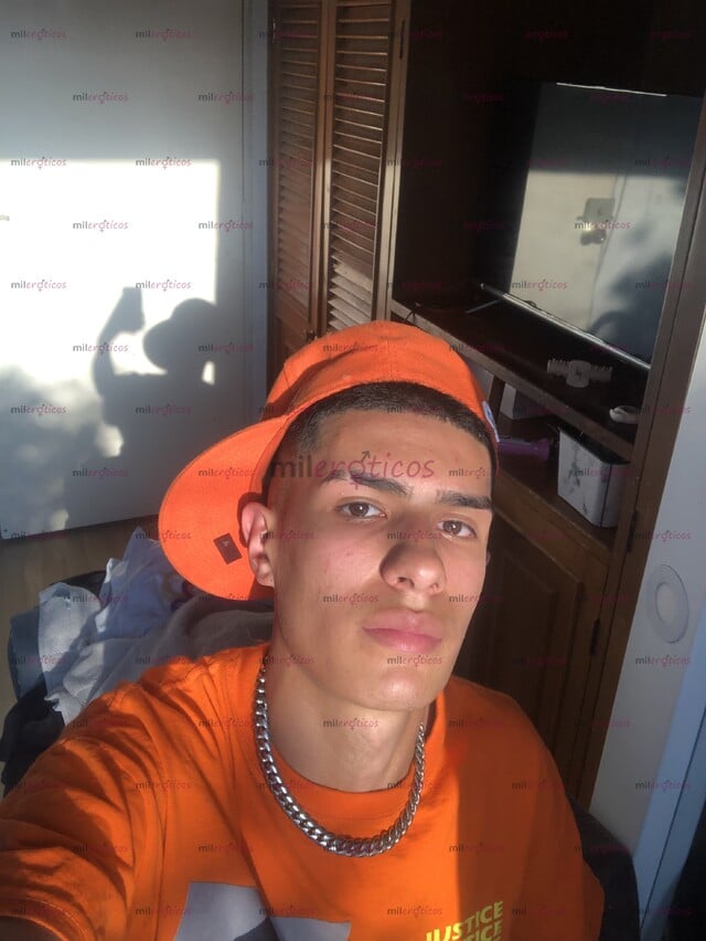 FOTOS DE POLLO DISPONIBLE, CON SITIO PRIVADO, ESCRÍBEME Y PASA LA MEJOR EXPERIENCIA.