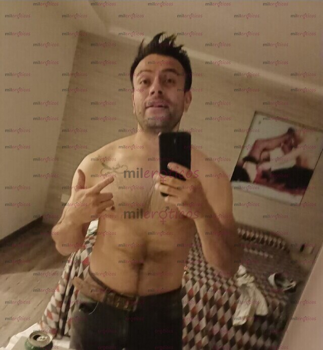 FOTOS DE MAX LISTO PARA COMPLACERTE EN LO QUE GUSTES ..