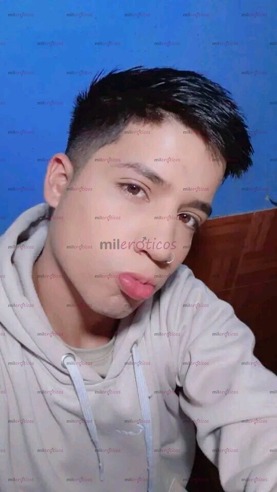 FOTOS DE CHICO COMPLACIENTE, ERÓTICO, EXTROVERTIDO, CALIENTE