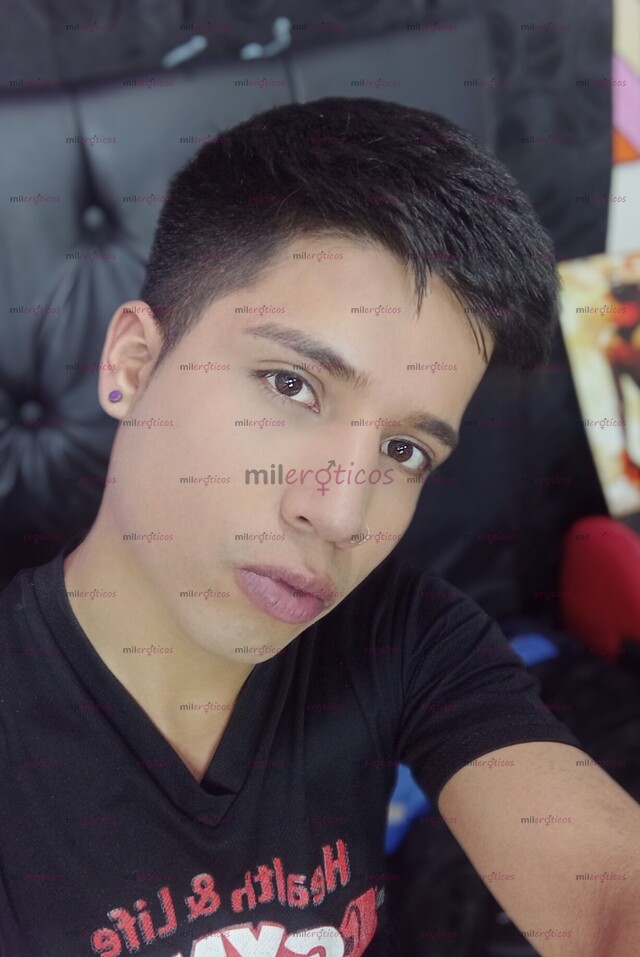 FOTOS DE CHICO COMPLACIENTE, ERÓTICO, EXTROVERTIDO, CALIENTE