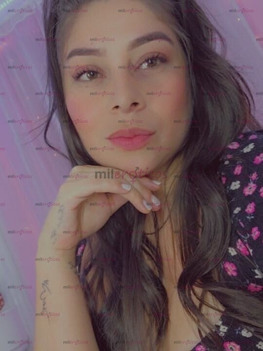 FOTOS DE SOPHY LEONE UNA DULCE Y TENTADORA MAMASITA QUE TE HARÁ SENTIR DELICIOSO