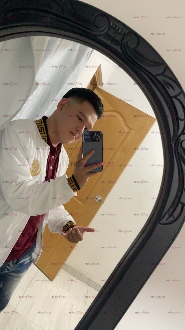 FOTOS DE JOVEN DE 26 AÑOS ENCANTADO POR TODO TIPO DE MUJER