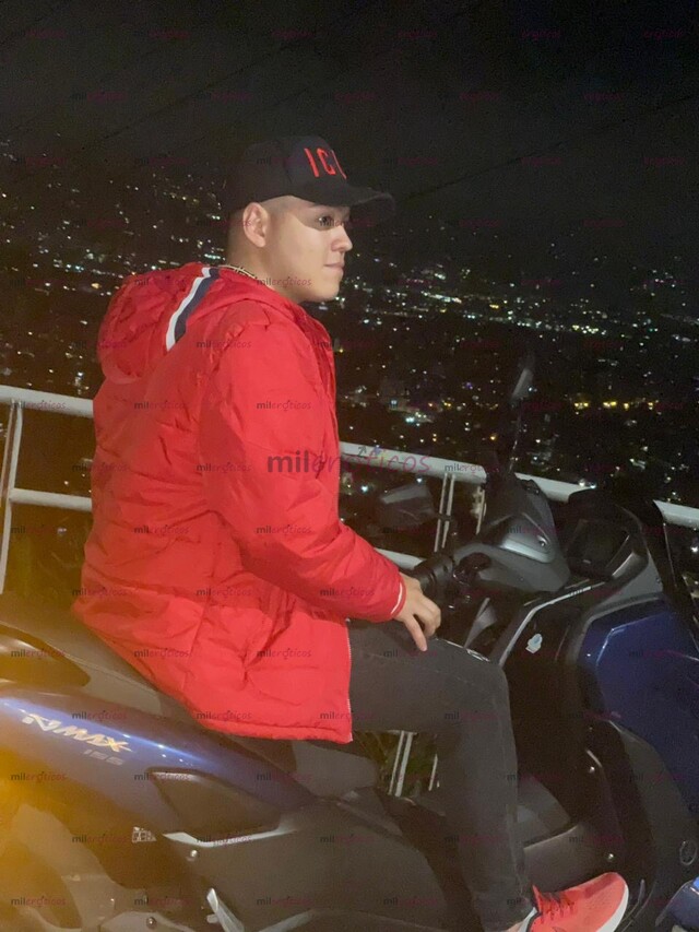 FOTOS DE JOVEN DE 26 AÑOS ENCANTADO POR TODO TIPO DE MUJER