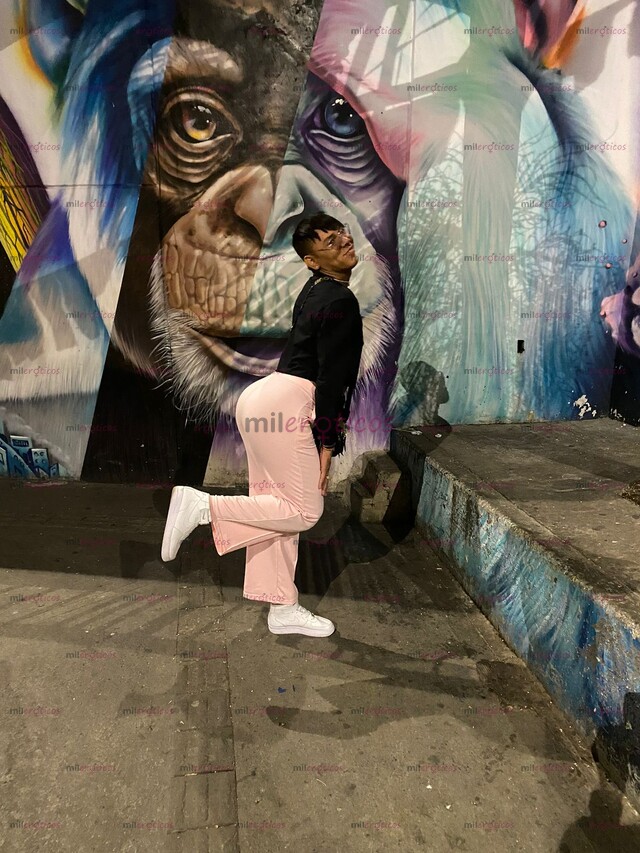FOTOS DE MORENIT CULON , MUY CALIENTE, ESPECIALISTA EN MAMAR VERGAS Y SACAR LECHITA