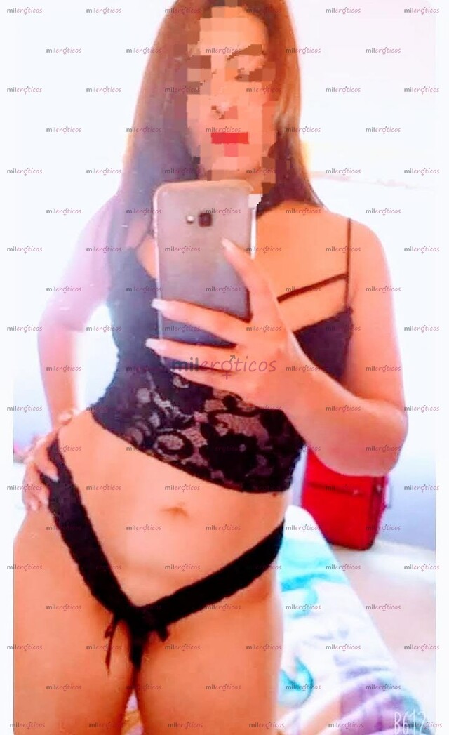 FOTOS DE HOLA SOY CAMILA UNA CHICA APRETADITA 22AÑOS