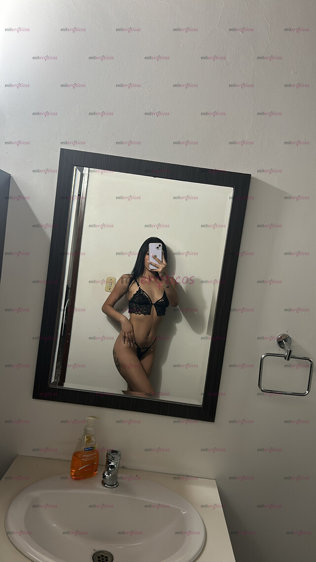 FOTOS DE FLACA LINDA CON GANAS DE PASARLA RICO UN RATO