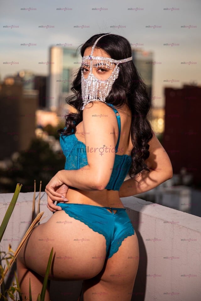 FOTOS DE XIMENA, CUBAN VIP MASSEUSE IN POLANCO MEXICO CITY BOOK RN FOR AN EROTIC SESSION
