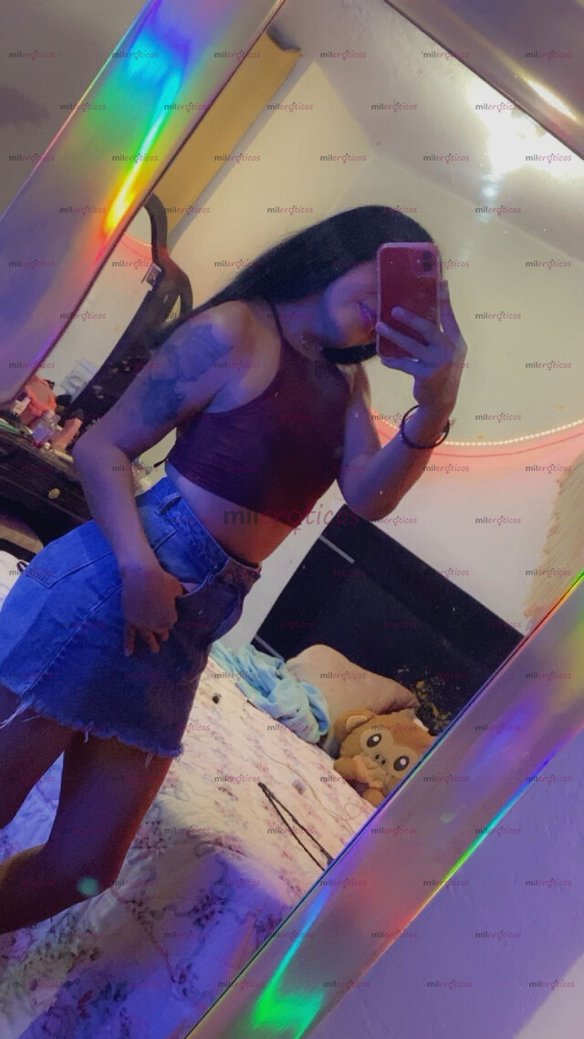 FOTOS DE BELLA TRANSEXUAL 100% FEMININA CALIENTE EN LA CAMA