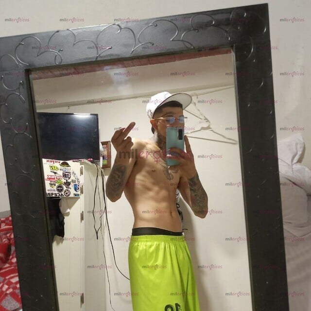 FOTOS DE MACHO PAISA COMPLACIENTE Y BIEN ARRECHO ! VENTA DE CONTENIDO.
