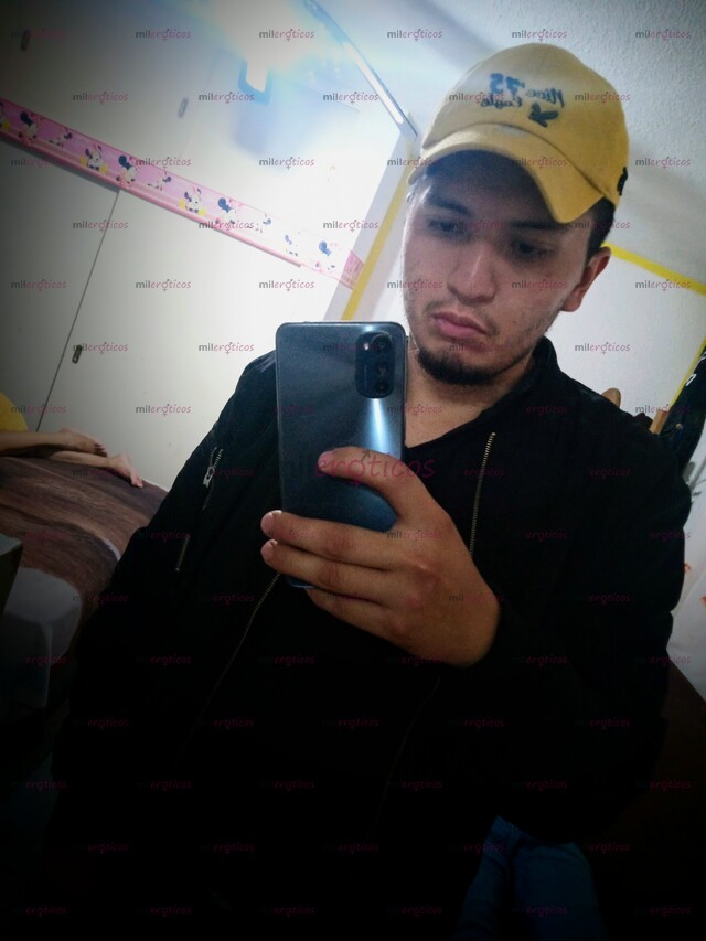 FOTOS DE UNIVERSITARIO CALIENTE PARA PASAR UN BUEN RATO