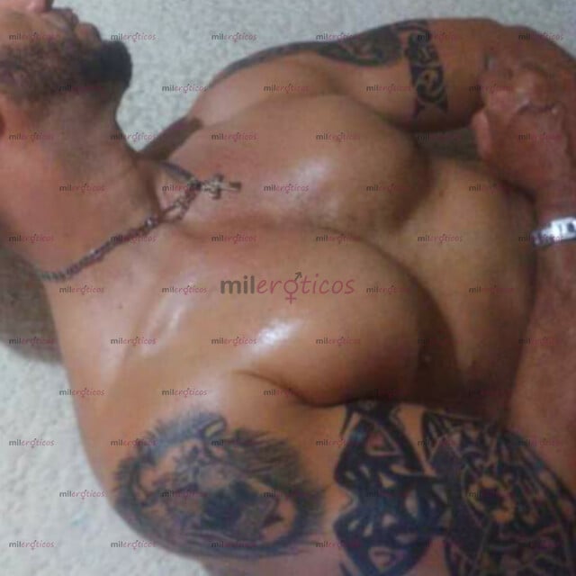 FOTOS DE RENE VIP STREEPER Y GIGOLO REEVERGON ACOMPAÑO SOLO DAMAS DE ALTO PERFIL