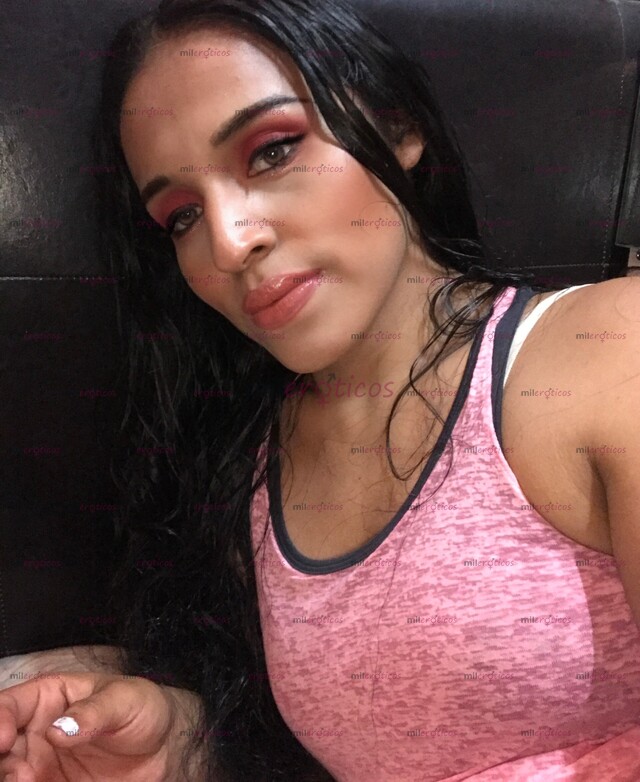 FOTOS DE KARLITA, NENA TRANS REALMENTE FEMENINA. DISPONIBLE
