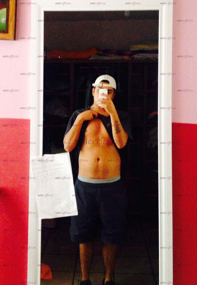 FOTOS DE ESTATURA PROMEDIO CON UN BUEN PENE DISPUESTO A COMPLACER TODO LO QUE PIDAS
