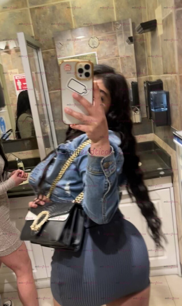 FOTOS DE JOVEN Y SENSUAL SCORT BILINGUE DISPUESTA A TODO POR COMPLACERTE