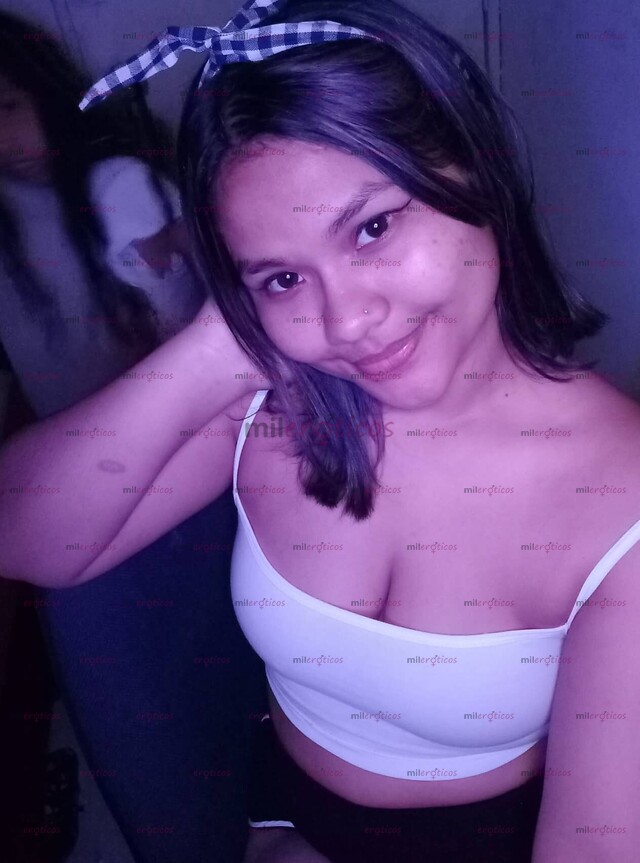 FOTOS DE HOLA MIS AMORES SOY ALEJA, TENGO 20 AÑITOS LINDA