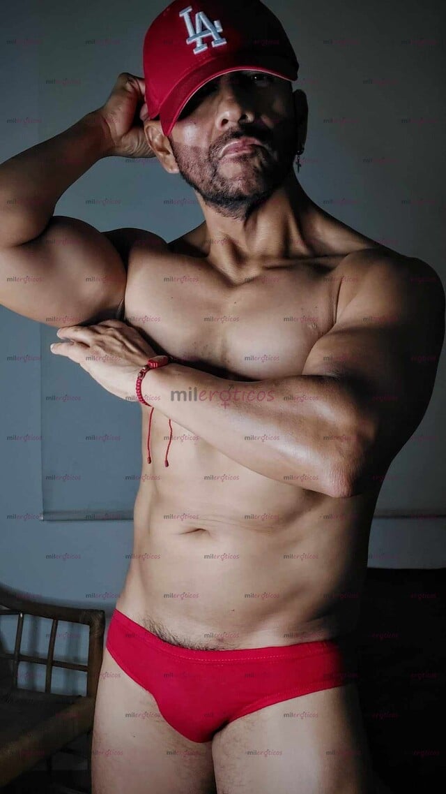 FOTOS DE MASAJISTA & SCORT AARON LATINO ATLETICO BIEN NALGÓN APRETADOR Y VERGON