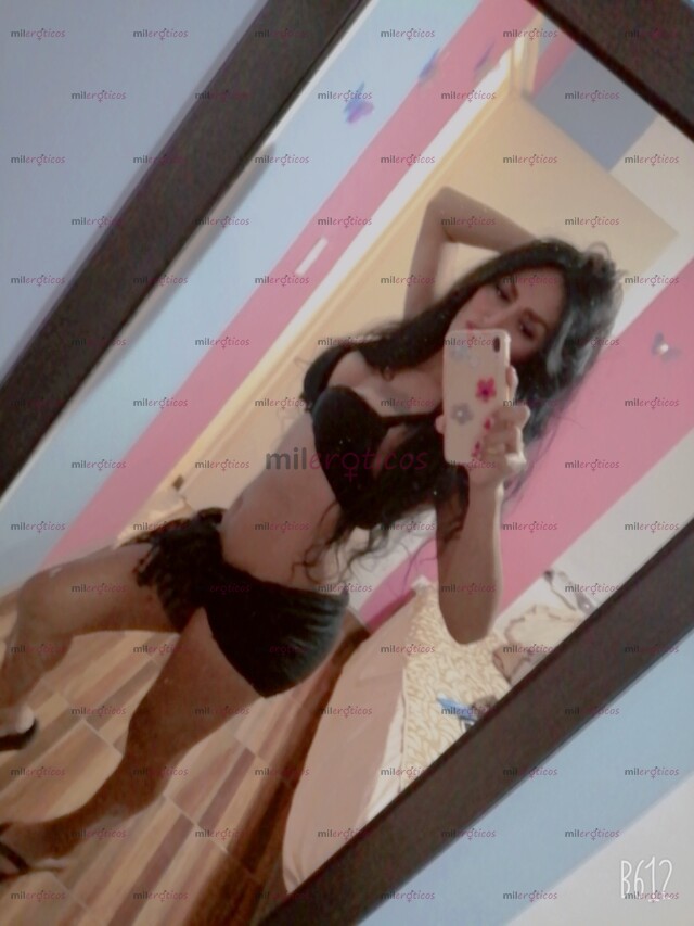 FOTOS DE TU ZORRITA , INSACIABLE LISTA PARA COMERSE TU LECHE