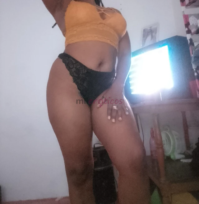 Ola soy una morena muy caliente y ardiente te invito a disfrutar de un sexo oral y vajinal soy la tentacion q no podras resistir solo llamame y estare...