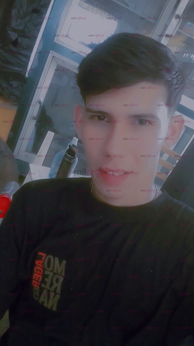 FOTOS DE HOLA SOY UN CHICO FLACO SIMPATICO CON UNA VERGA DE 23CM