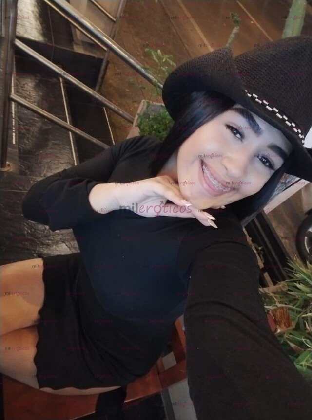 FOTOS DE LA SEXY, TIERNA Y ARDIENTE CAMILA TALLADA POR LOS MISMOS DIOSES