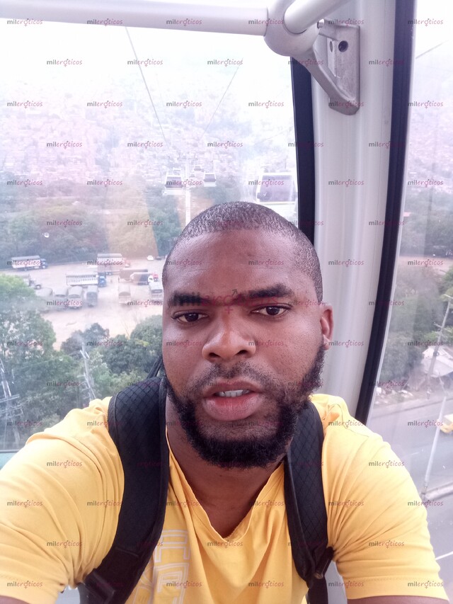 FOTOS DE HOLA SOY ANDRÉS UN CHICO QUE LE GUSTA MUCHO LAS MUJERES