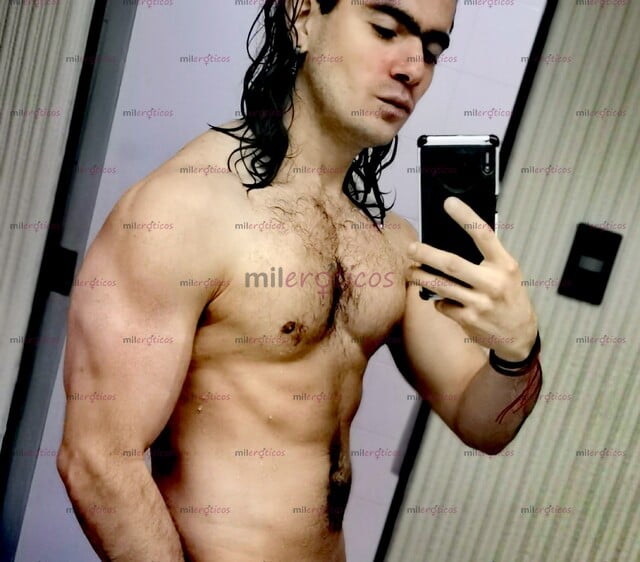 FOTOS DE GIGOLO A DAMAS COMPAÑÍA CONTACTO 9993519275 WHATSAP DISPONIBLE