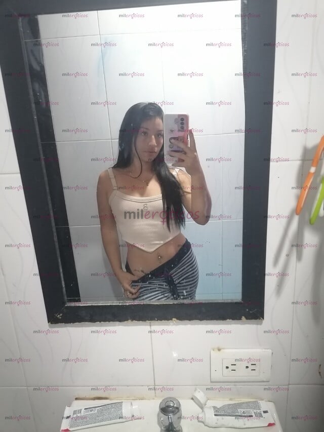 FOTOS DE MUJER JOVEN DE CENOS PEQUEÑOS BONITO CULO DESEA TENER EXPERIENCIAS SEXUALES