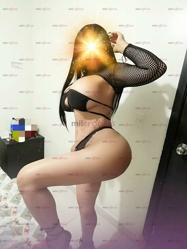 FOTOS DE ANDRY EXÓTICA MORENA CANDENTE DIVINA COLA Y ENORME TETASAS