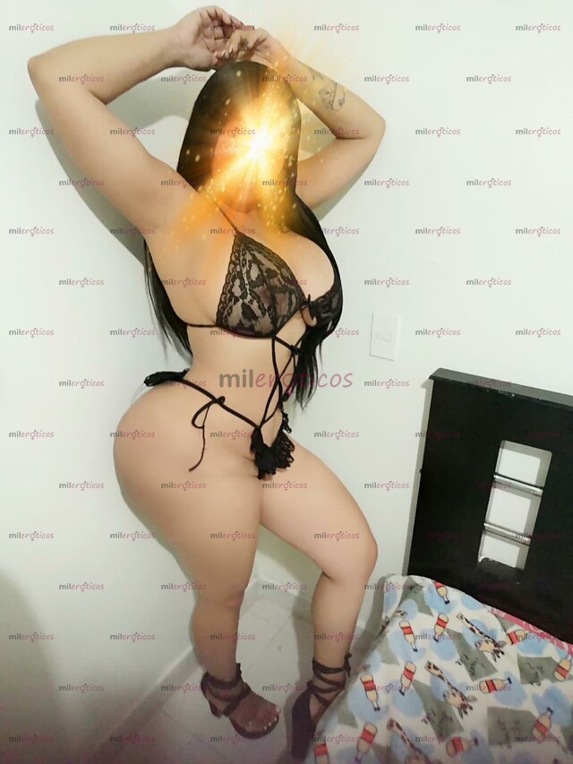 FOTOS DE ANDRY EXÓTICA MORENA CANDENTE DIVINA COLA Y ENORME TETASAS